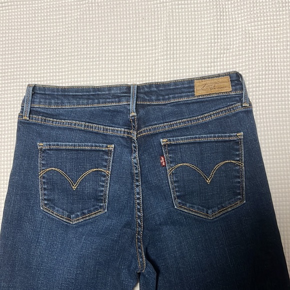 Levi’s Jeans - Picture 5 of 7